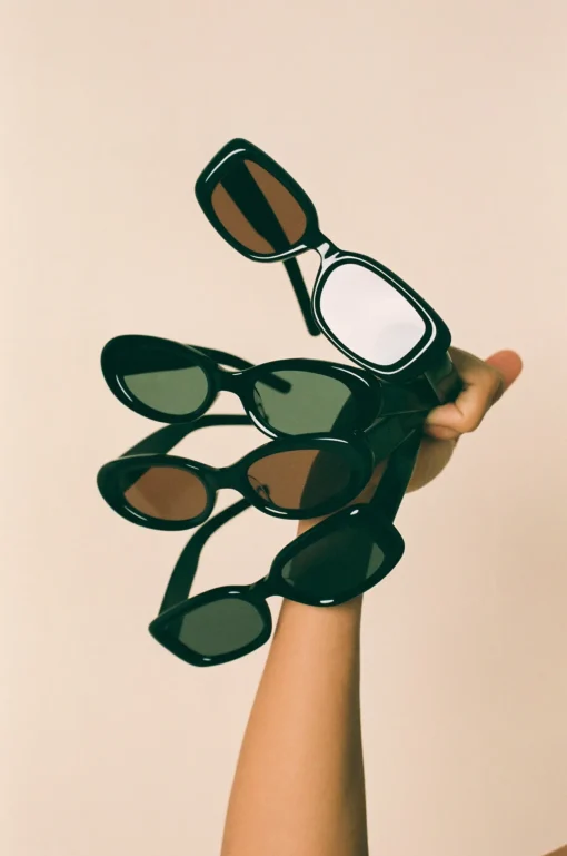 AKARI SUNGLASSES - BLACK